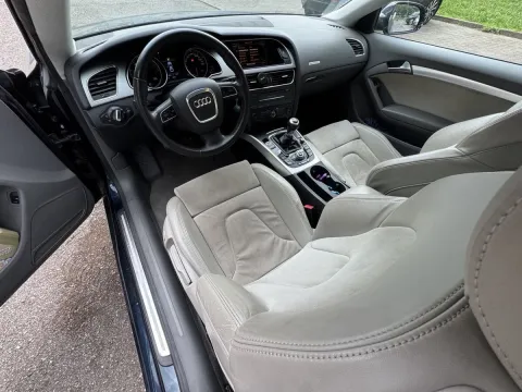 Audi A5 Coupe 2.0 tfsi Ambiente - Immagine 12