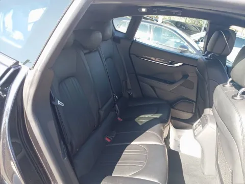 Maserati Levante 2.0 mhev GT 330cv auto - Immagine 4