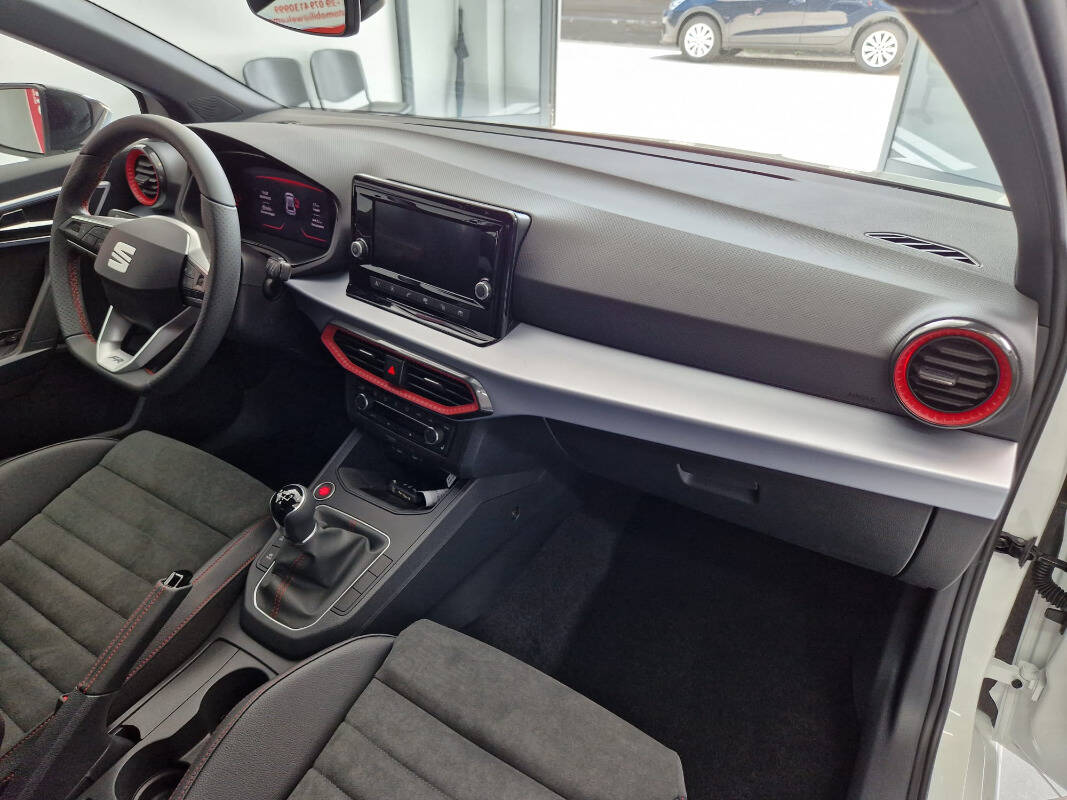 Seat Ibiza 1.0 ecotsi FR 95cv - Immagine 24