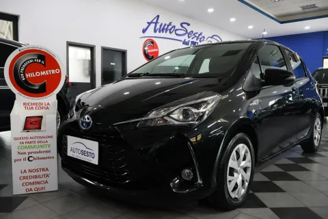 Toyota Yaris 5p 1.5h Business - Immagine 2