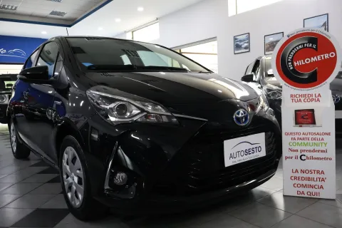 Toyota Yaris 5p 1.5h Business - Immagine 3