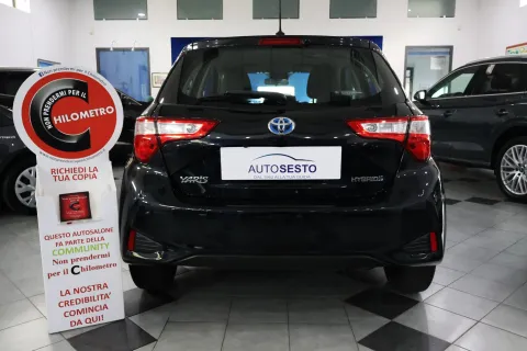 Toyota Yaris 5p 1.5h Business - Immagine 4