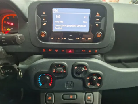 Fiat Panda 1.0 firefly hybrid s&s 70cv - Immagine 15