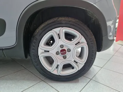 Fiat Panda 1.0 firefly hybrid s&s 70cv - Immagine 18