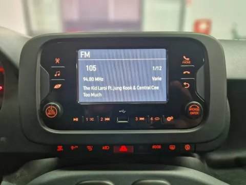 Fiat Panda 1.0 firefly hybrid s&s 70cv - Immagine 19