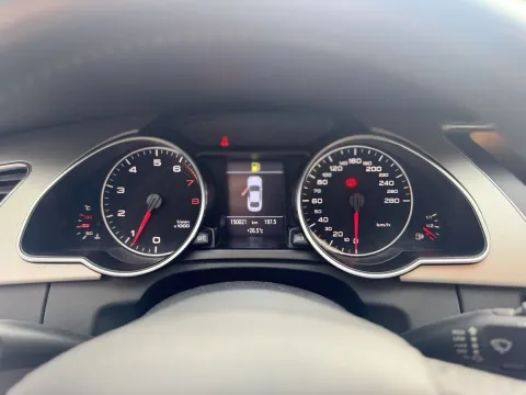 Audi A5 Coupe 2.0 tfsi Ambiente - Immagine 18