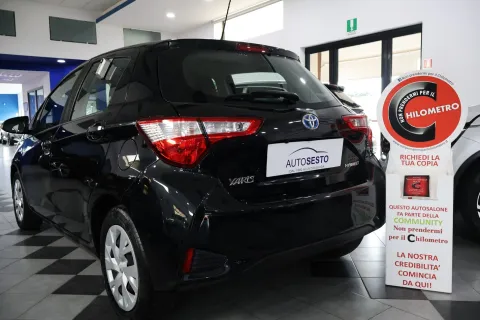Toyota Yaris 5p 1.5h Business - Immagine 6