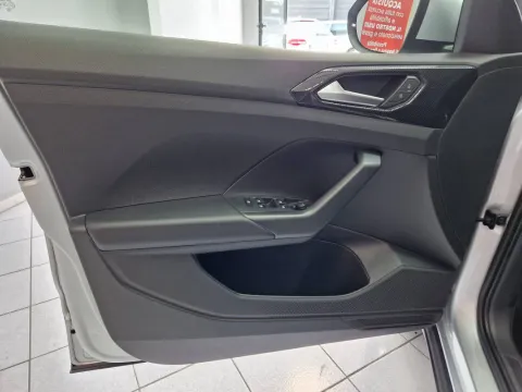 Volkswagen T-Cross 1.0 tsi Life 95cv - Immagine 9