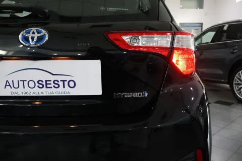 Toyota Yaris 5p 1.5h Business - Immagine 15