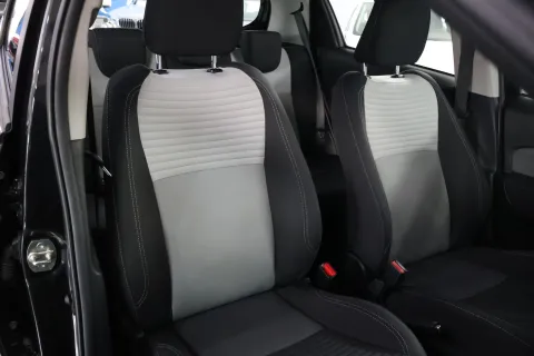 Toyota Yaris 5p 1.5h Business - Immagine 18