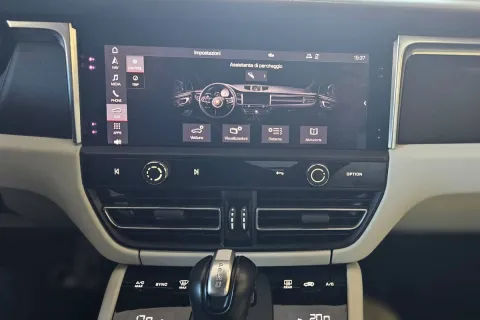 Porsche Macan 2.0 265cv pdk - Immagine 17