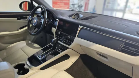 Porsche Macan 2.0 265cv pdk - Immagine 24