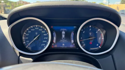 Maserati Ghibli 3.0 V6 ds 250cv auto my16 E6 - Immagine 26