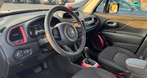 Jeep Renegade 1.3 t4 phev Trailhawk 4xe at6 - Immagine 9