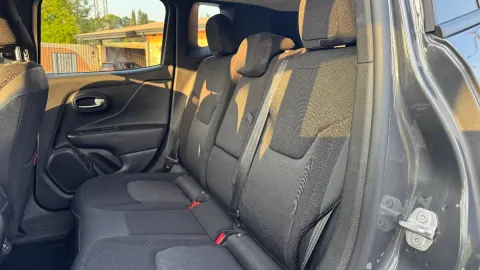 Jeep Renegade 1.3 t4 phev Trailhawk 4xe at6 - Immagine 19