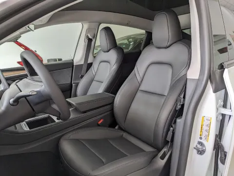 Tesla Model Y Long Range Dual Motor awd - Immagine 14