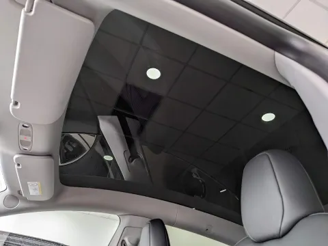 Tesla Model Y Long Range Dual Motor awd - Immagine 26