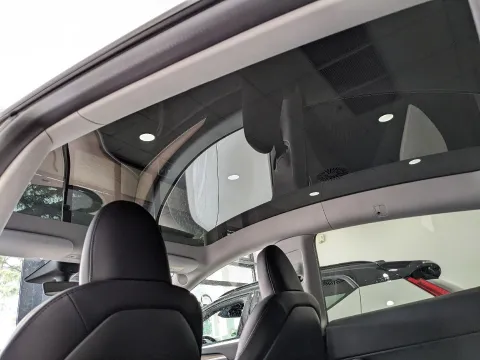 Tesla Model Y Long Range Dual Motor awd - Immagine 27
