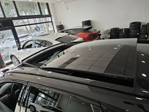 Jaguar F-Pace 2.0d i4 mhev R-Dynamic SE awd 204cv auto - Immagine 27