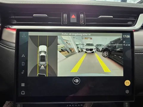Jaguar F-Pace 2.0d i4 mhev R-Dynamic SE awd 204cv auto - Immagine 25