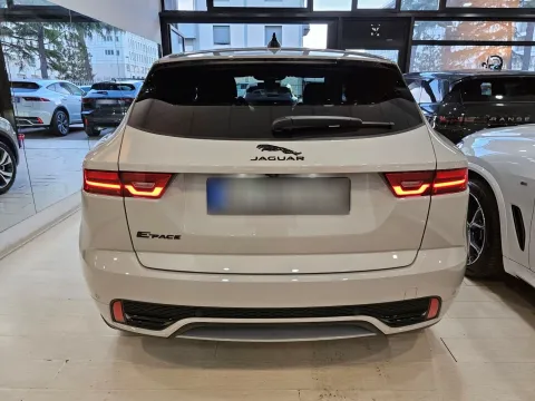 Jaguar E-Pace 2.0d i4 mhev R-Dynamic SE awd 163cv auto - Immagine 6