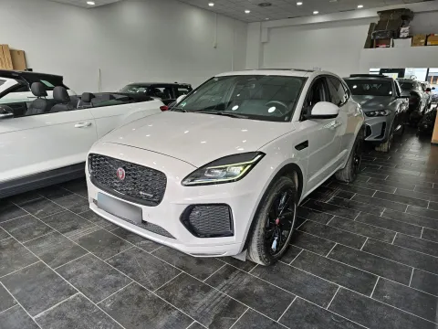Jaguar E-Pace 2.0d i4 mhev R-Dynamic SE awd 163cv auto - Immagine 4