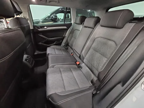 Volkswagen Passat Variant 2.0 tdi Business 150cv dsg - Immagine 12