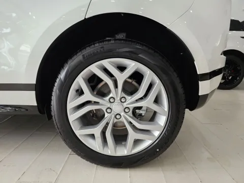 Land Rover Range Rover Evoque 2.0d i4 mhev R-Dynamic SE awd 163cv auto - Immagine 10