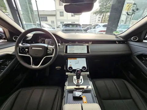 Land Rover Range Rover Evoque 2.0d i4 mhev R-Dynamic SE awd 204cv auto - Immagine 16