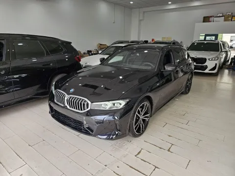 BMW 320d Touring mhev 48V xdrive MSport auto - Immagine 4