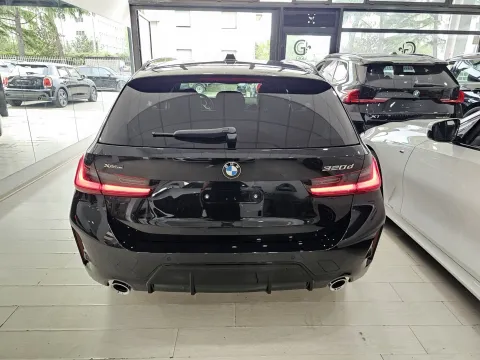 BMW 320d Touring mhev 48V xdrive MSport auto - Immagine 6