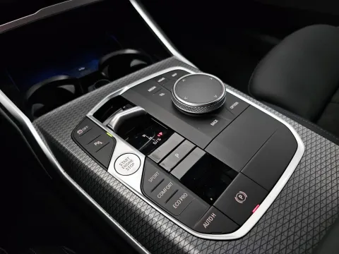 BMW 320d Touring mhev 48V xdrive MSport auto - Immagine 25