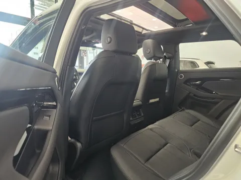 Land Rover Range Rover Evoque 2.0d i4 mhev R-Dynamic SE awd 204cv auto - Immagine 14