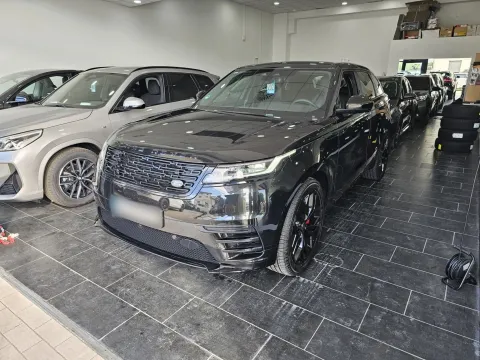 Land Rover Range Rover Velar 2.0d i4 mhev R-Dynamic SE 4wd 204cv auto - Immagine 4
