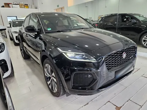 Jaguar E-Pace 2.0d i4 mhev R-Dynamic SE awd 163cv auto - Immagine 2