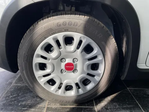 Fiat Panda 1.0 firefly hybrid s&s 70cv - Immagine 8