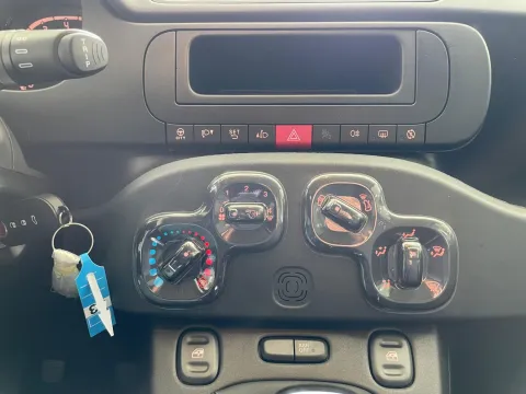 Fiat Panda 1.0 firefly hybrid s&s 70cv - Immagine 21