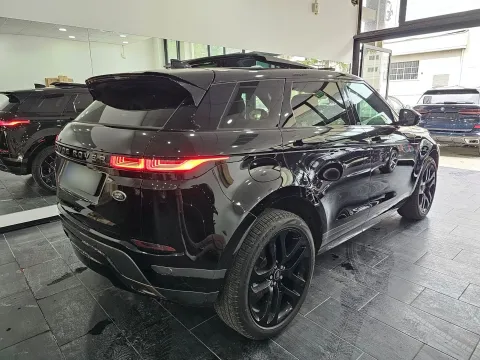 Land Rover Range Rover Evoque 2.0d i4 mhev R-Dynamic SE awd 204cv auto - Immagine 7