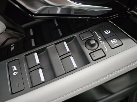 Land Rover Range Rover Evoque 2.0d i4 mhev R-Dynamic SE awd 204cv auto - Immagine 13