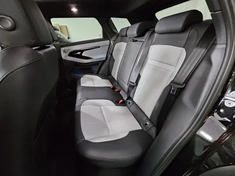 Land Rover Range Rover Evoque 2.0d i4 mhev R-Dynamic SE awd 204cv auto - Immagine 17