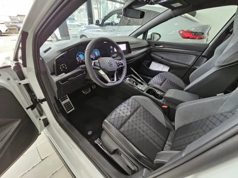Volkswagen Golf 2.0 tdi R-Line 150cv dsg - Immagine 11