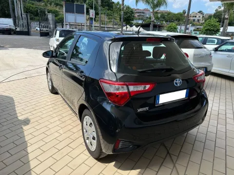 Toyota Yaris 5p 1.5h Business - Immagine 5