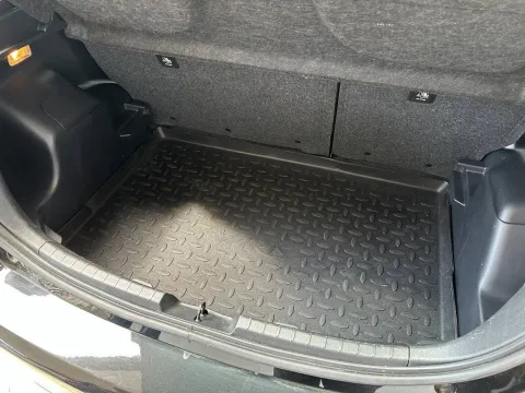 Toyota Yaris 5p 1.5h Business - Immagine 6