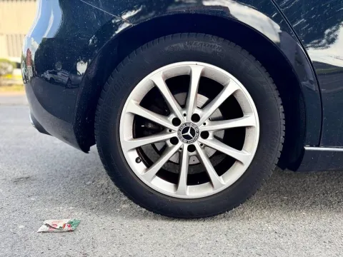 Mercedes A 200 Premium - Immagine 13
