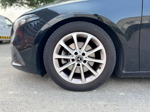 Mercedes A 200 Premium - Immagine 14