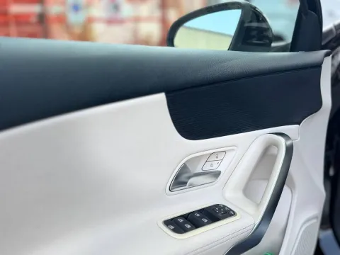 Mercedes A 200 Premium - Immagine 18