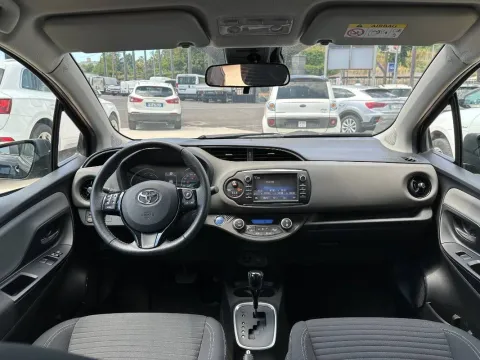Toyota Yaris 5p 1.5h Business - Immagine 21