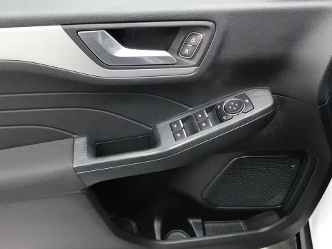 Ford Kuga 1.5 ecoblue Connect 2wd 120cv - Immagine 21
