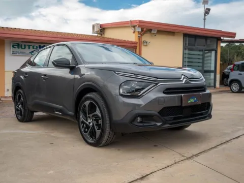 Citroen C4 X motore elettrico 100kW Plus - Immagine 1