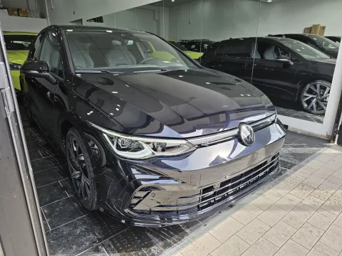 Volkswagen Golf 1.5 etsi evo R-Line 150cv dsg - Immagine 2